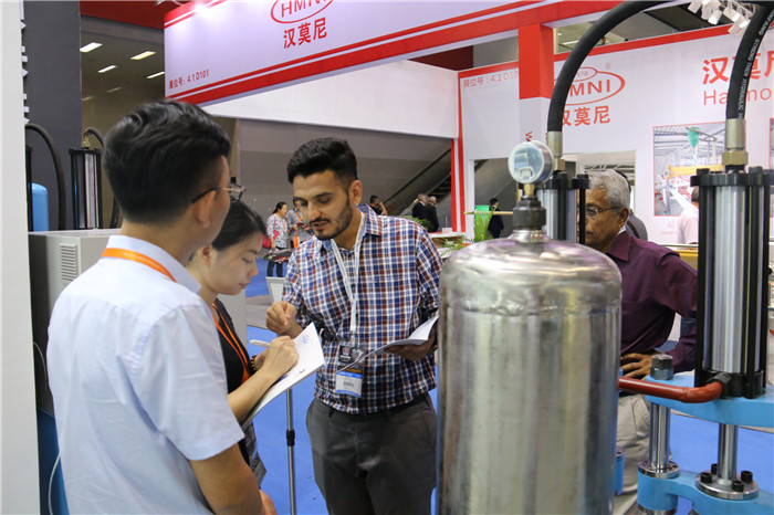 咸陽華星泵業(yè)參加第30屆陶瓷工業(yè)展圓滿成功9